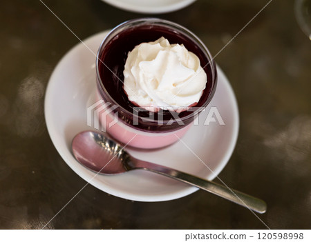 Tasty healthy yogurt with wild berries and pastry cream 120598998