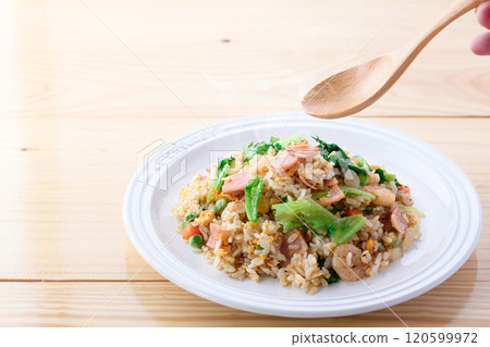 Enjoy the crunchy texture! Lettuce fried rice Enjoy the crunchy texture! Lettuce fried rice 120599972