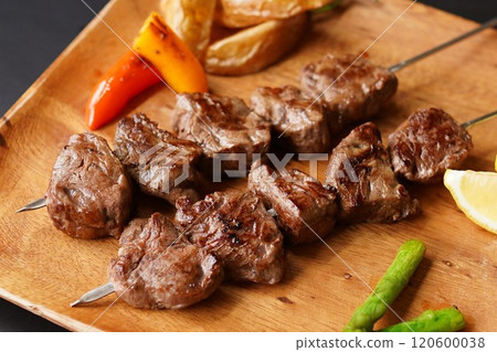 Beef fillet diced steak Beef fillet diced steak 120600038
