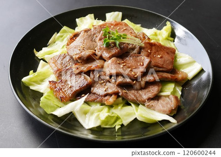 黑毛和牛小排、烤肉、國產牛肉、高麗菜 黑毛和牛小排、烤肉、國產牛肉、高麗菜 120600244