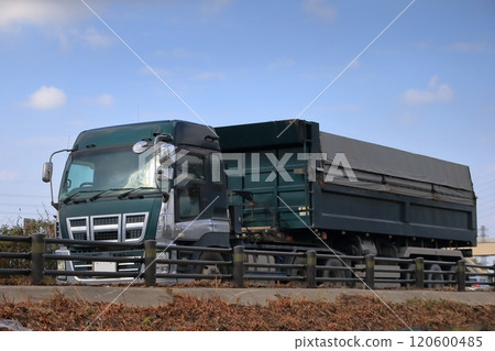 Trailer dump image 120600485