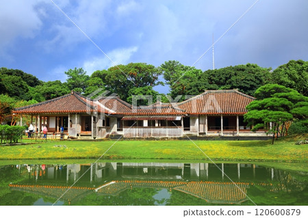 [Okinawa Prefecture] Shikinaen Palace (Shinji Pond), the villa of the Ryukyu royal family 120600879