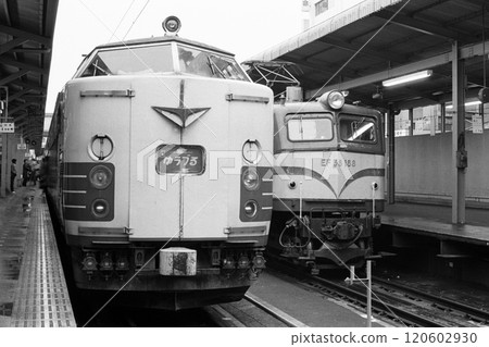 JNR 機車 EF58 Gohachi 1980 上野列車夜間臥舖 120602930