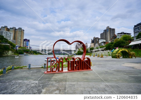 Bitan Scenic Area (Xintian District, New Taipei City, Taiwan) 120604835