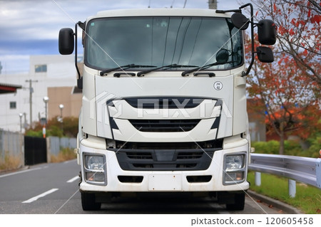 Large truck front image 120605458