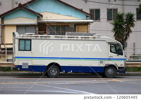 Examination car image 120605495