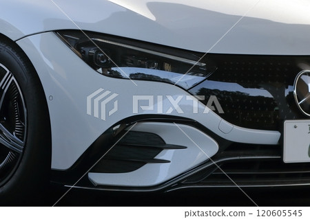 Car headlight image 120605545
