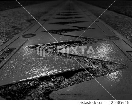 Bridge joints - monochrome Bridge joints - monochrome 120605646