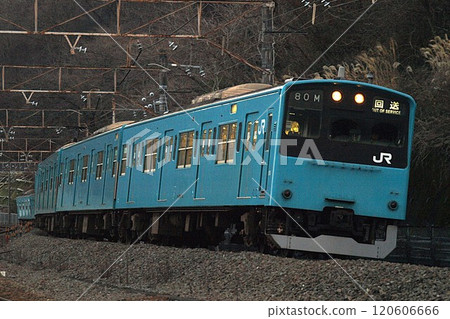 201系列天藍色走S曲線,藍色22號,京葉線報廢車轉發 201系列天藍色走S曲線,藍色22號,京葉線報廢車轉發 120606666