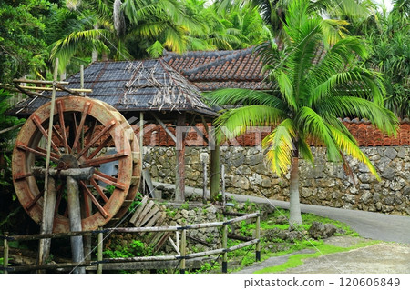 [Okinawa Prefecture] Watermill in Ryukyu Village 120606849