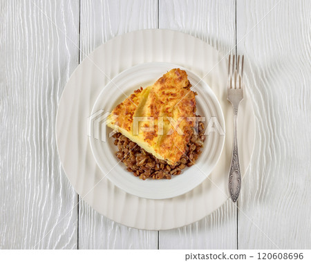 vegan shepherds pie of lentils with mashed potato 120608696