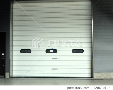 Vertical opening/closing shutter Vertical opening/closing shutter 120610198