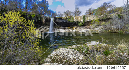Jerea River Waterfall, Pedrosa de Tobalina, Spain 120610367