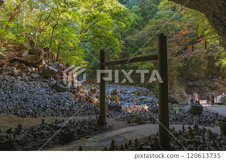 宮崎天岩戶神社天康河原行我洞 宮崎天岩戶神社天康河原行我洞 120613735