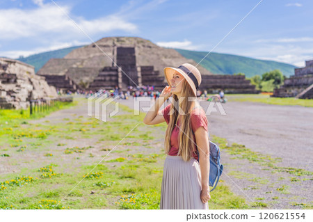 Female tourist exploring Teotihuacan, Mexico. Cultural heritage, ancient ruins, and archaeological adventure concept 120621554