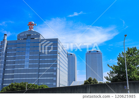 [千葉縣千葉市]海濱幕張站週邊辦公大樓的城市景觀 120625985