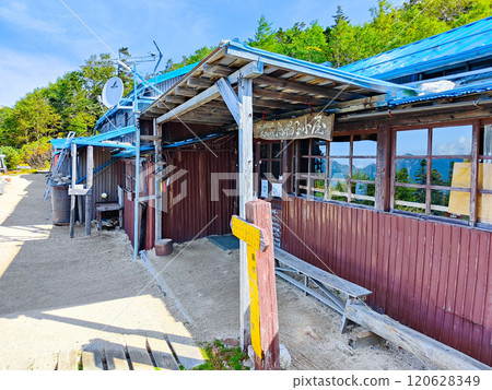 夏季攀登烏帽山、南澤山(烏帽小屋) 夏季攀登烏帽山、南澤山(烏帽小屋) 120628349