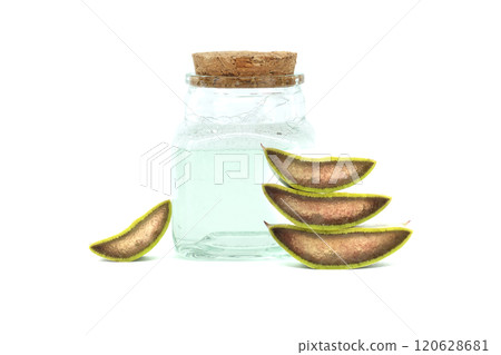 Refreshing Aloe Vera Gel with Freshly Cut Leaves Refreshing Aloe Vera Gel with Freshly Cut Leaves 120628681