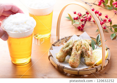Crispy fried chikuwa with seaweed Crispy fried chikuwa with seaweed 120632252