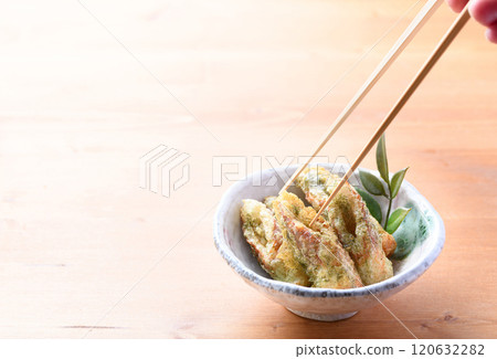 脆皮炸竹輪紫菜 脆皮炸竹輪紫菜 120632282