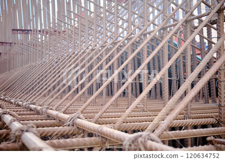 Metal framework of reinforced concrete structure 120634752