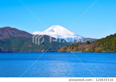 秋天 元箱根 蘆之湖 富士山 120635516