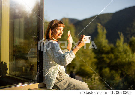 Video Call in Nature 120638895