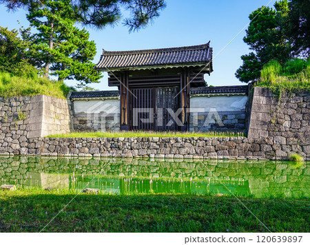二條城南門（京都府京都市） 120639897
