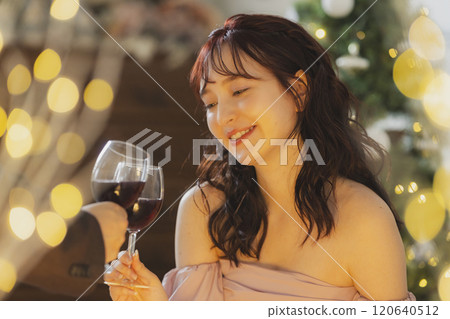 Illuminations and women 120640512