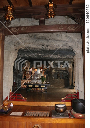 Shikoku Pilgrimage, No. 71, Yataniji Temple Shikoku Pilgrimage, No. 71, Yataniji Temple 120640682