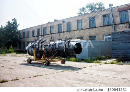 Aircraft engine on the dolly 120641281