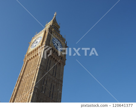 Big Ben in London 120641377