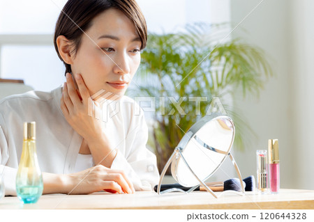 美女中年婦女 120644328