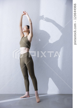 Woman in yoga wear 120644966