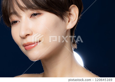 Beauty black background middle woman 120645169