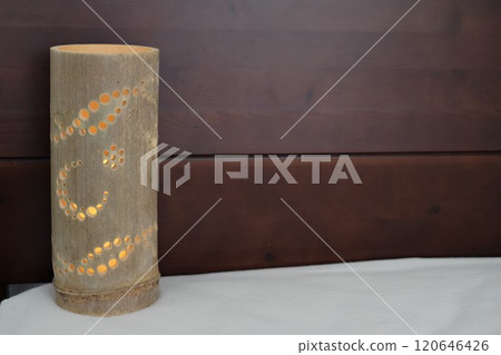 Handmade bamboo lanterns made by parents and children 120646426