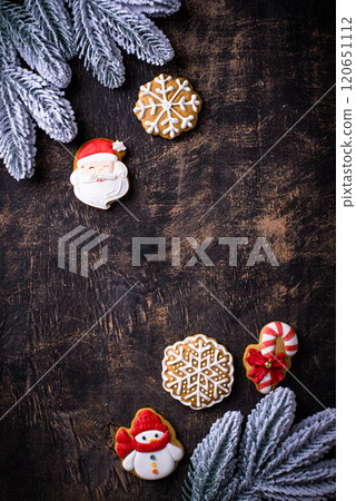 Christmas homemade gingerbread cookies with icing Christmas homemade gingerbread cookies with icing 120651112