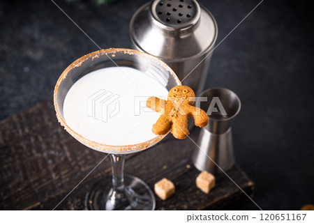 Christmas winter creamy cocktail eggnog 120651167