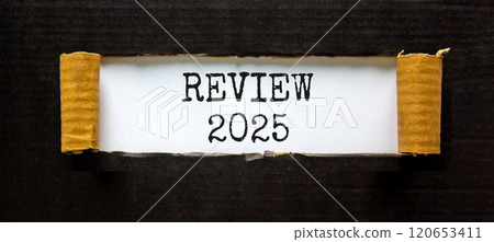 Planning review 2025 new year symbol. Concept words Review 2025 on beautiful white paper. Beautiful black paper background. Business review 2025 new year concept. Copy space. Planning review 2025 new year symbol. Concept words Review 2025 on beautiful white paper. Beautiful black paper background. Business review 2025 new year concept. Copy space. 120653411