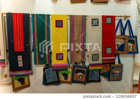 The linen weaving profession of the Mong people in Lung Tam, Ha Giang The linen weaving profession of the Mong people in Lung Tam, Ha Giang 120656687