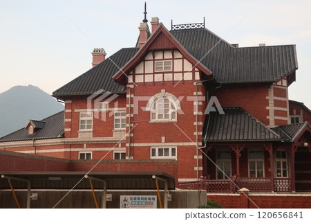 日出時的北九州市大連友誼紀念館 120656841