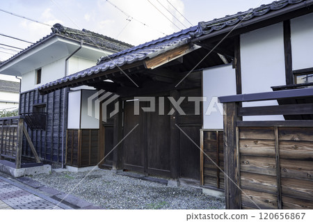 長野縣上田市上田恆隆製絲廠門 120656867