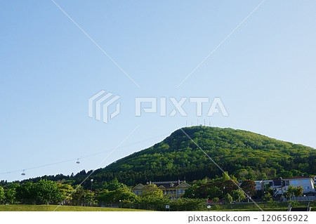 五月晴朗的函館山 五月晴朗的函館山 120656922
