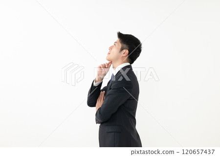 陷入困境的人、商人、工作憂慮 120657437