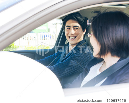 夫妻開車 120657656