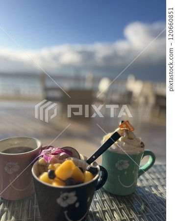 咖啡廳海景 咖啡廳海景 120660851