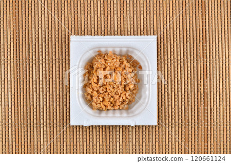 Packed natto 120661124