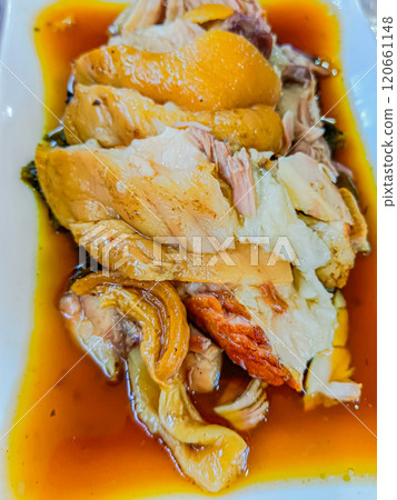 Stewed pork leg, chinese food style and popular in Thailand, not spicy flavor is a favorite menu. Stewed pork leg, chinese food style and popular in Thailand, not spicy flavor is a favorite menu. 120661148