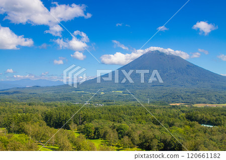 北海道藍天和羊蹄山 120661182