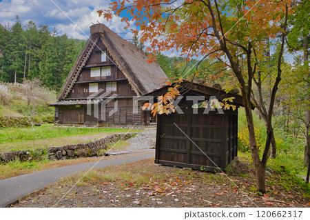 高山飛騨之鄉民俗村合掌造日式房屋 120662317